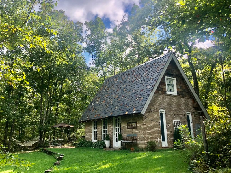 Woodland Cottage by a Vineyard