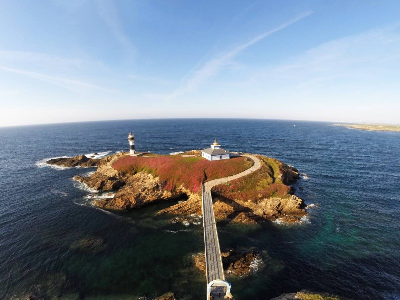 Faro Isla Pancha Lighthouse