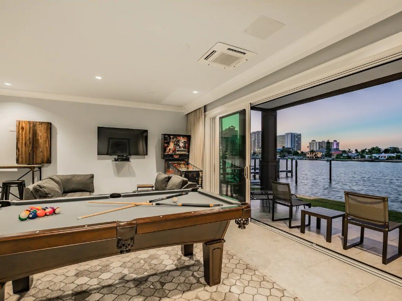 Clearwater Beach Townhome w/Game Room & Boat Slip