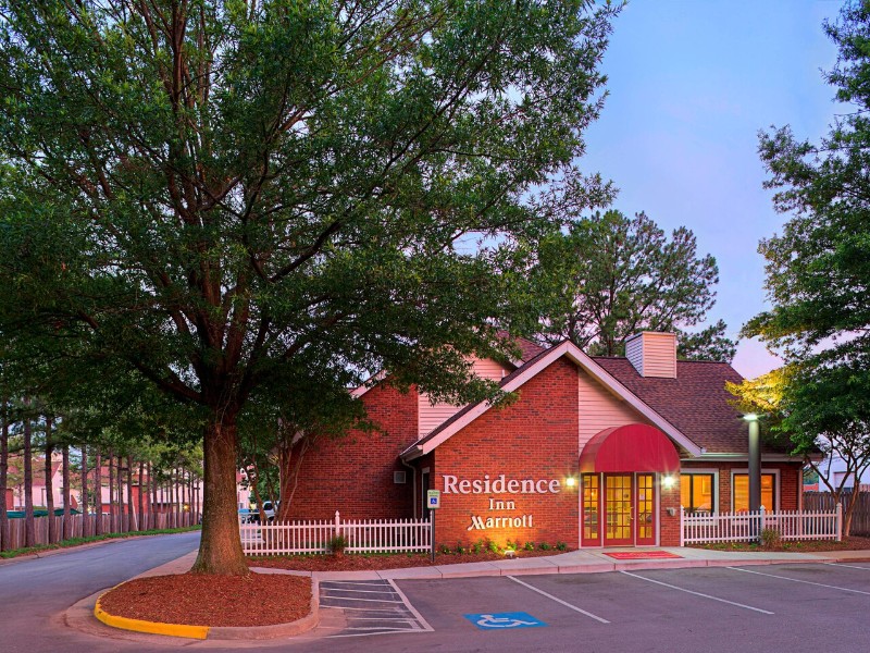 Entrance of Residence Inn by Marriott Richmond West End