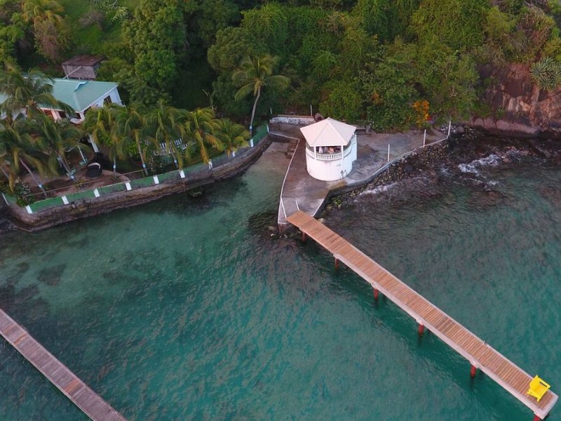 Secluded and private oceanfront apartment, Saint Vincent