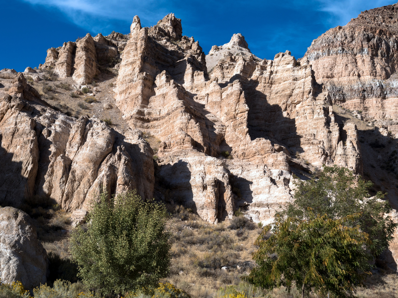 Jagged cliffs at Kershaw-Ryan State Park 