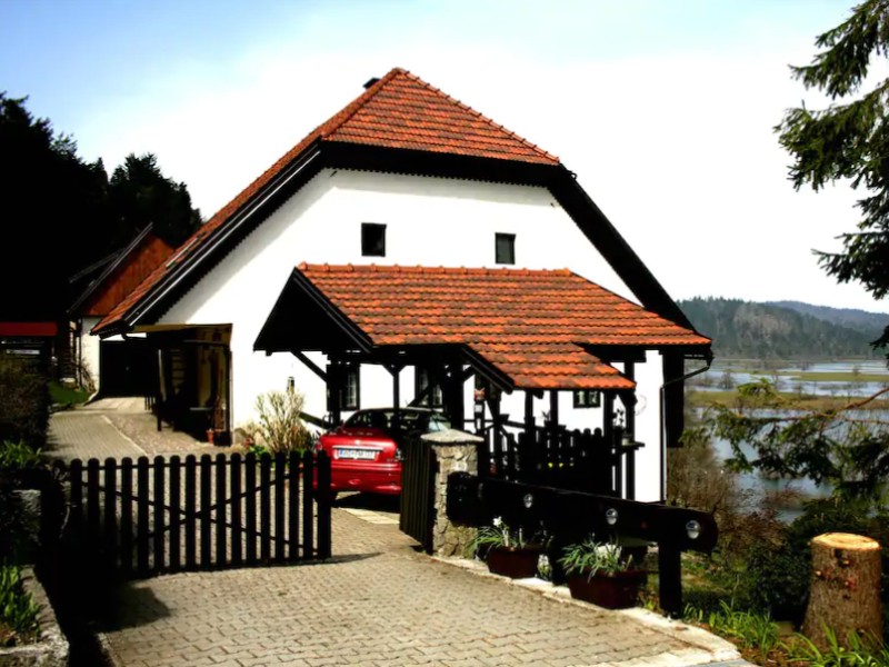 Old Country Home, Planina, Postojna, Slovenia