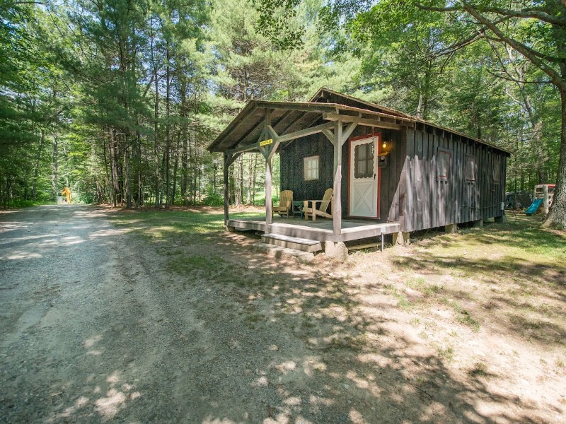 Road view of  Vinola-Lakeside Cabin on Beach Pond with Sauna 