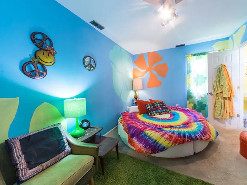 Beachside Boutique Inn - That 70's Room