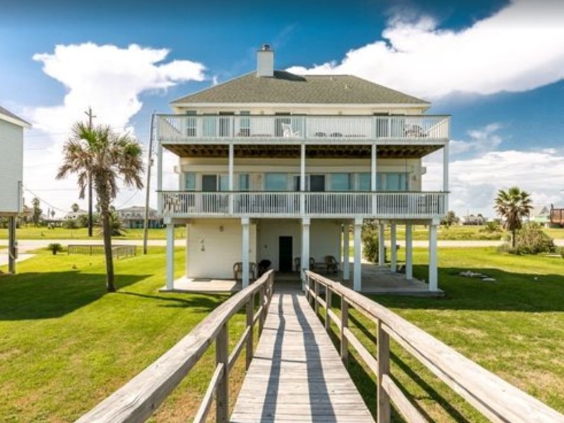 10+ Amazing Beach House Rentals in Galveston, TX for 2020 – Trips To ...