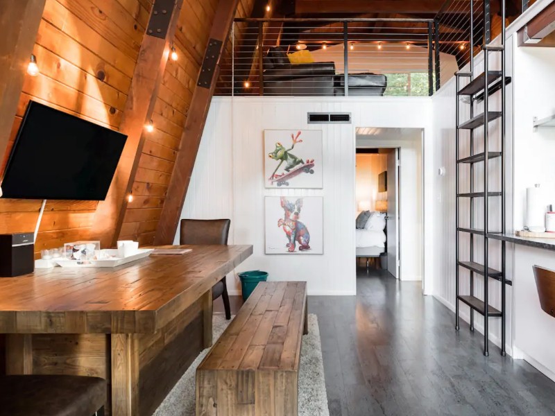 Dining Room at Treetop Lodge, Lakeside, Oregon