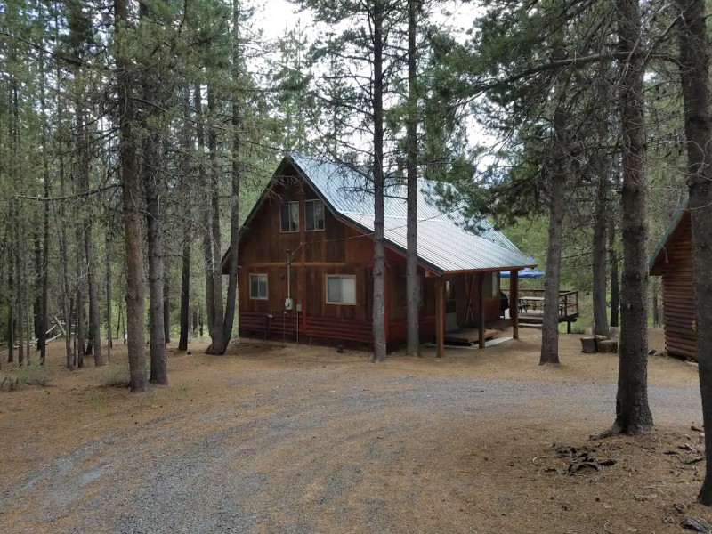 Riverside Cabin, Crescent, Oregon