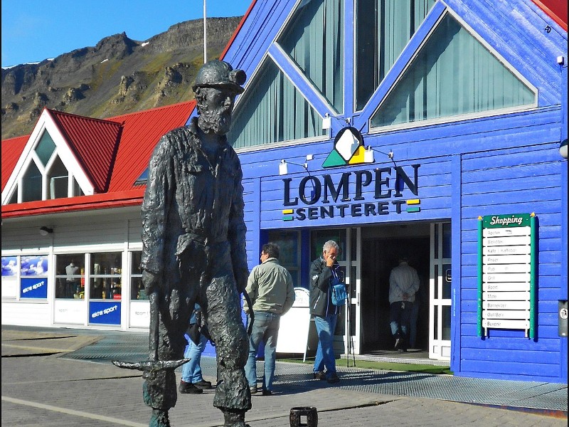 Shopping in Longyearbyen, Norway