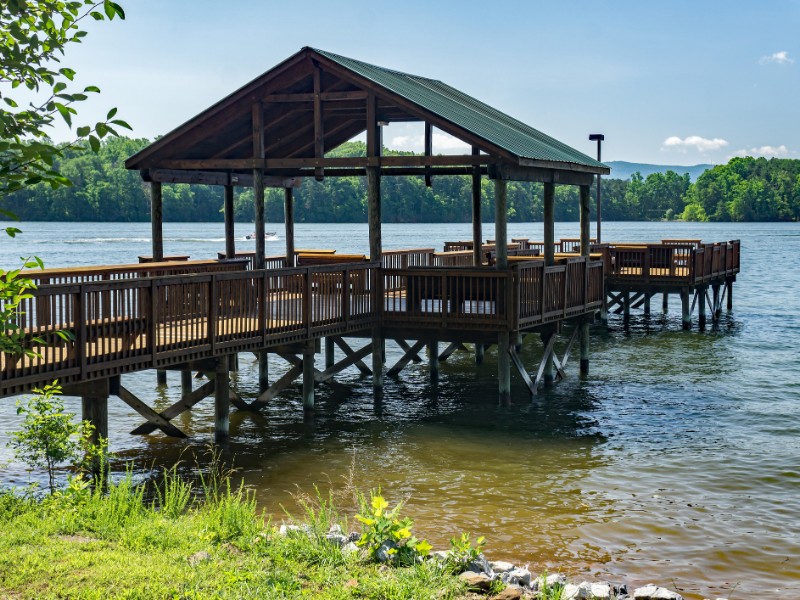 Fishing Pier – Smith Mountain Lake