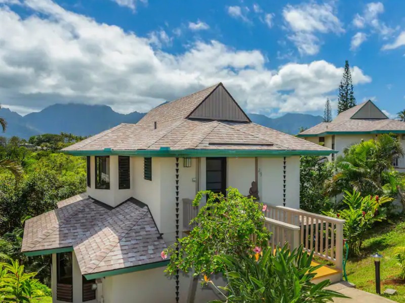 Hawaiian-style Oceanfront Villa, Princeville