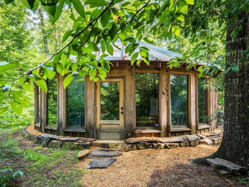 Exterior of Kaluna Farm Retreat Wooden Yurt