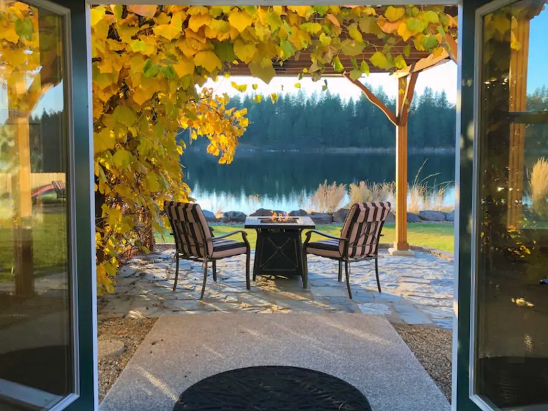 Serene Lakeside Retreat, Medical Lake, Washington