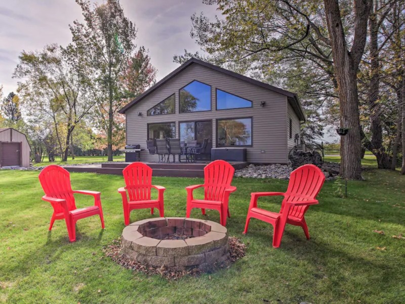 Waterfront Cabin in Detroit Lakes, Minnesota