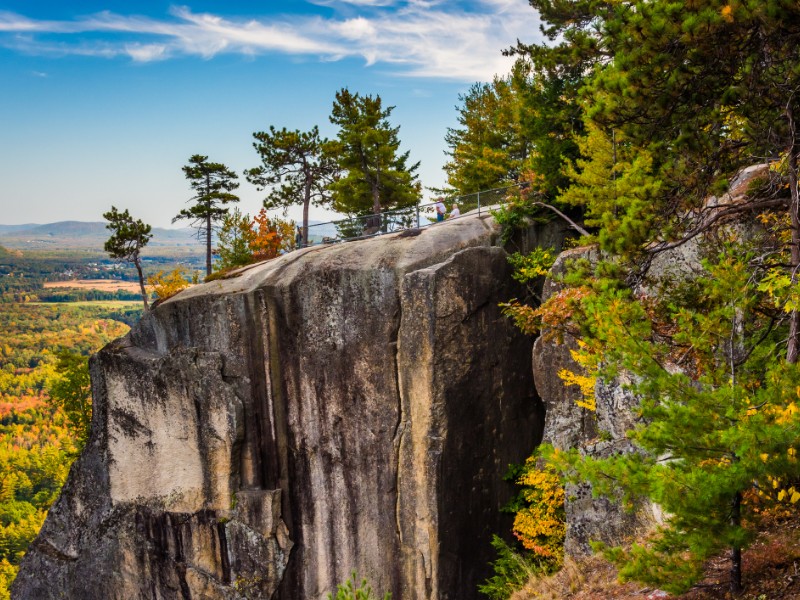 View of Cathedral Ledge at Echo Lake State Park