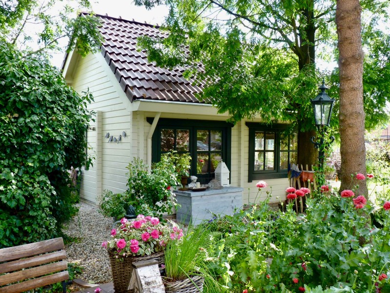 NATURAL & COSY COTTAGE, FIREPLACE, GARDEN