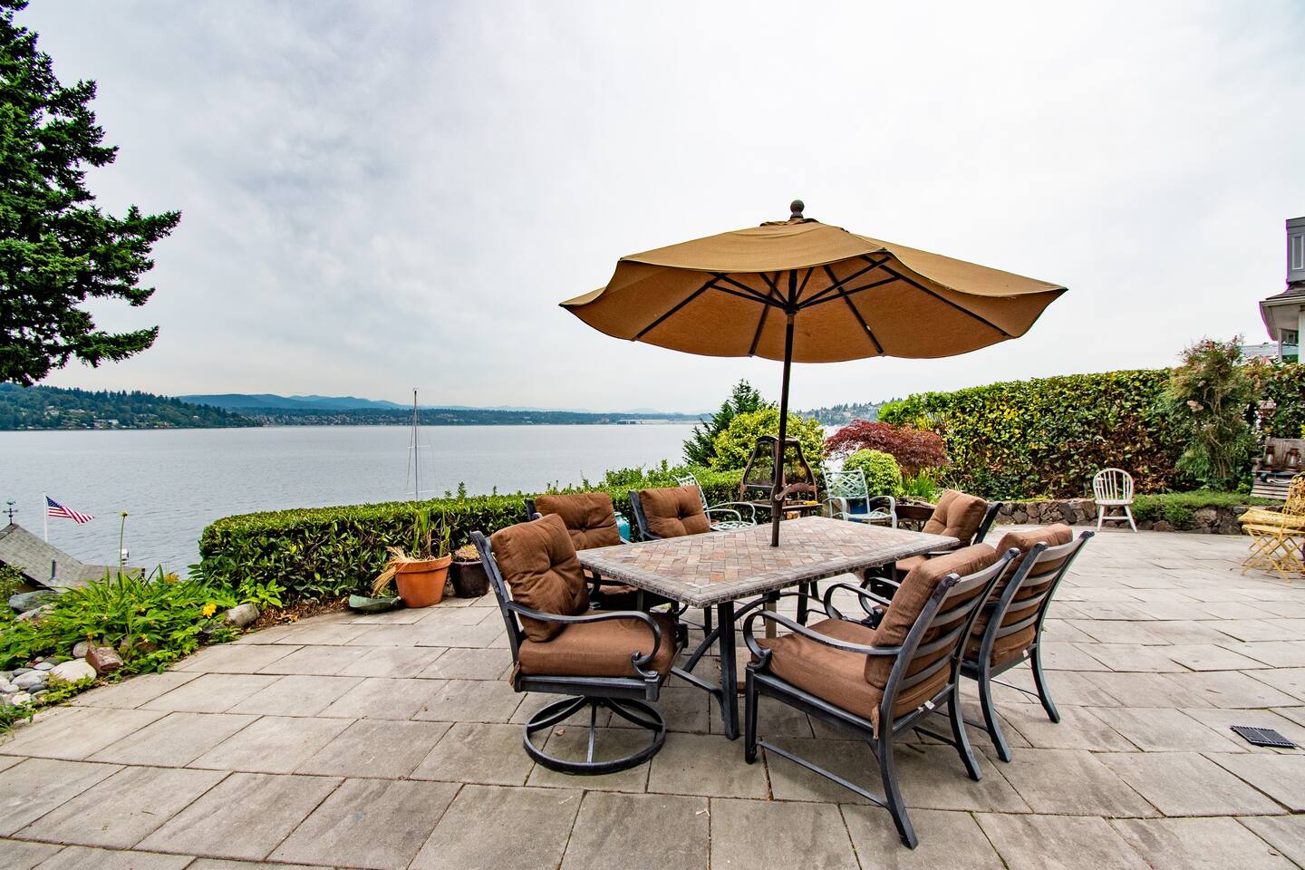 Lake Washington Home Hammer Manor