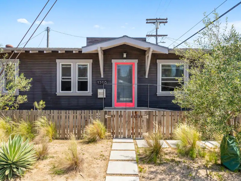 Charming Venice Bungalow