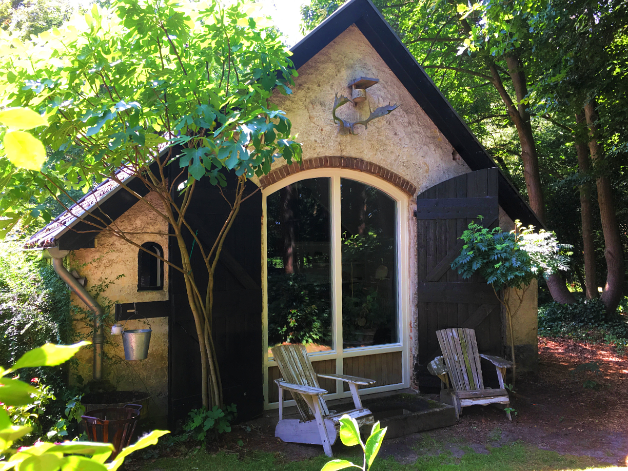 Voorthuizen, cottage in the forest with wood burning stove