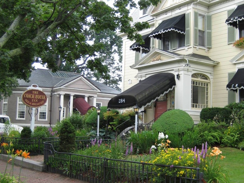 Coach House Inn entrance