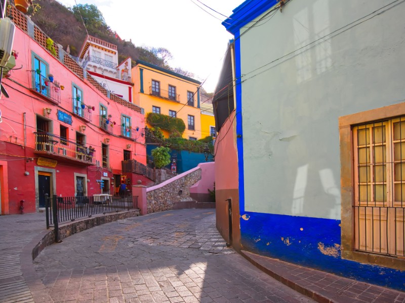 Scenic cobbled old town streets with traditional colorful buildings, Guanajuato, Mexico