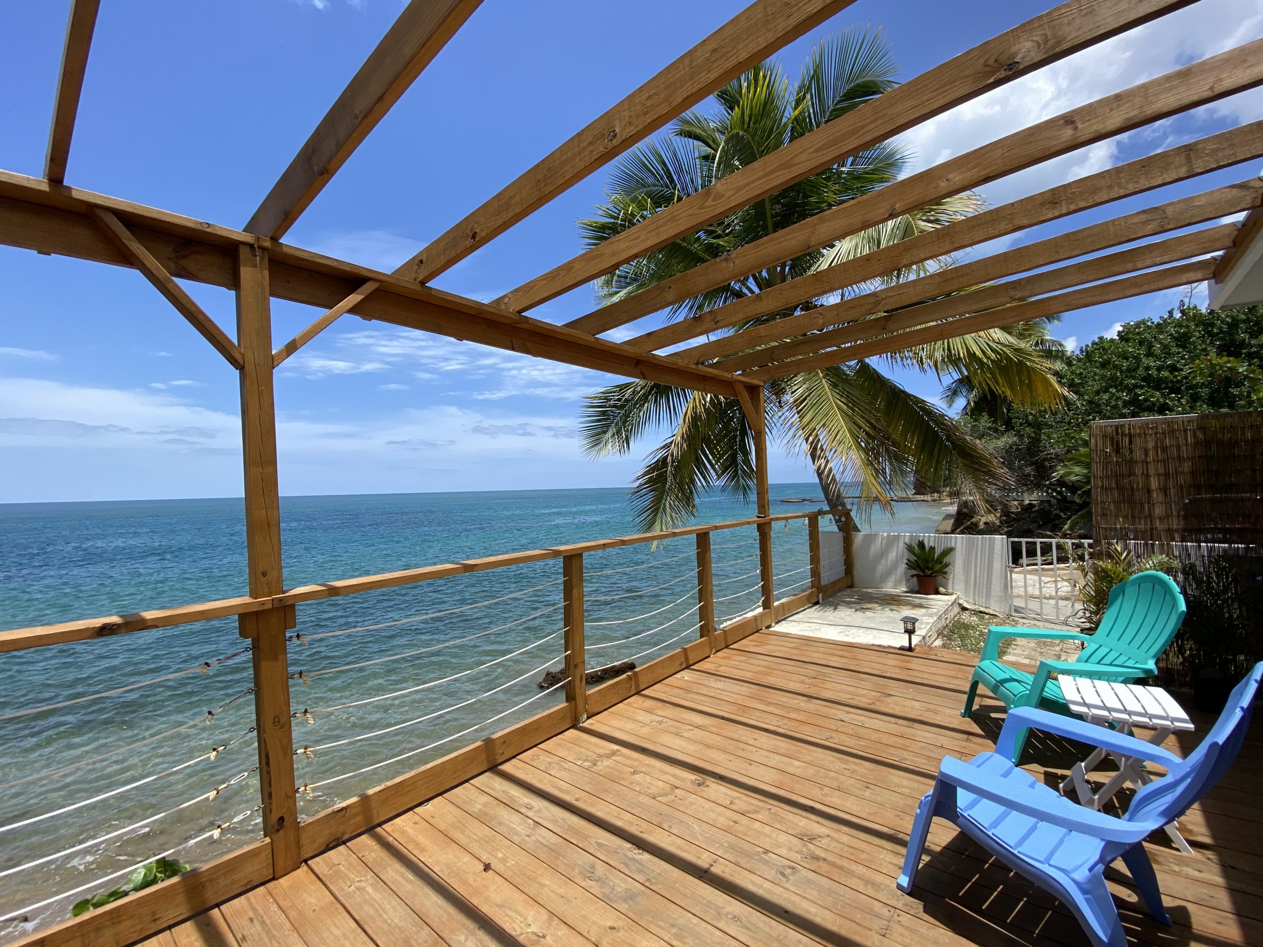 Cozy Private Oceanfront Beach House