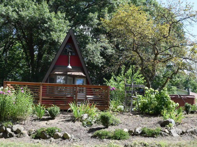 Exterior of Lakefront Horse Farm