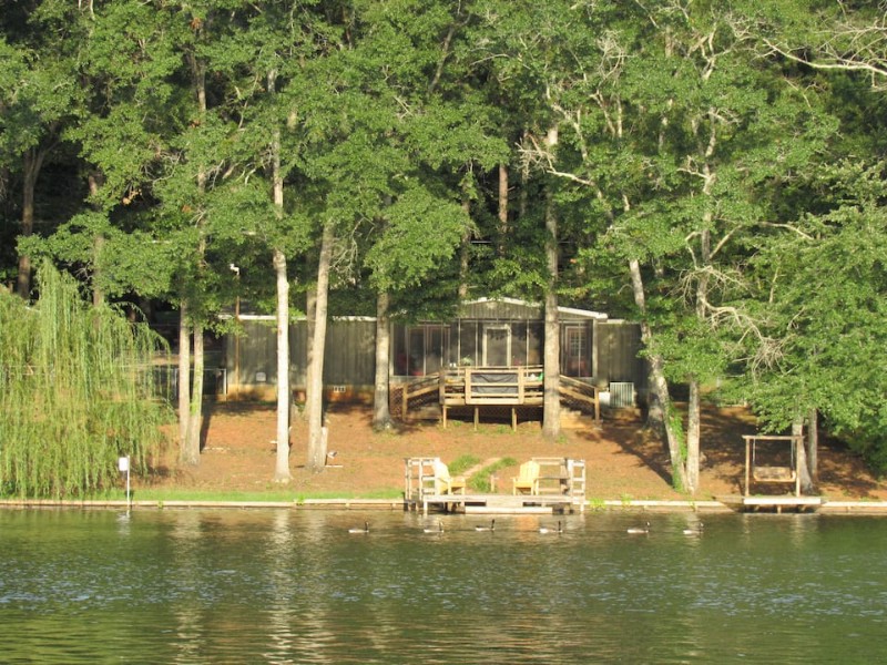 Peaceful Lake Getaway, West Point, Georgia