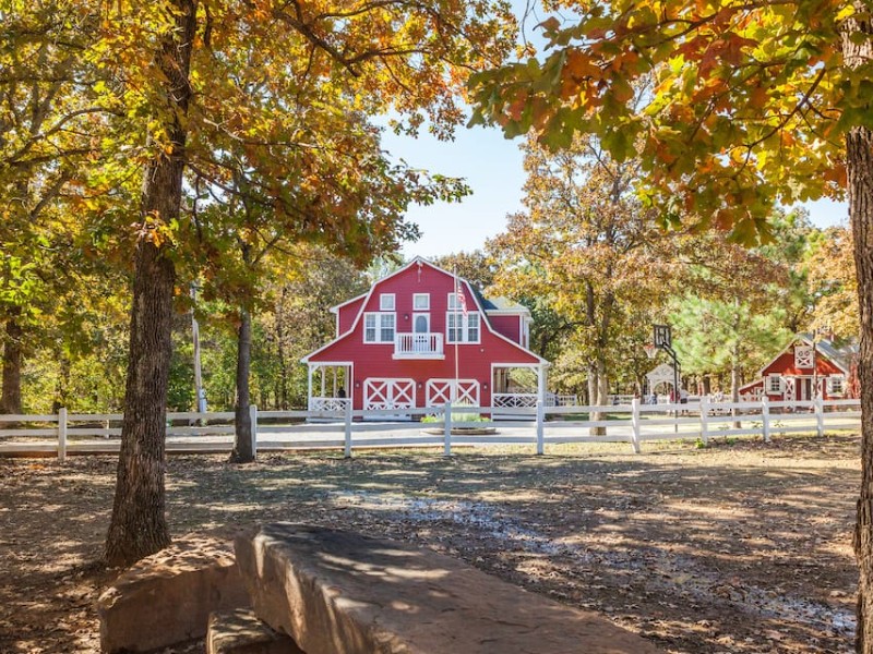 Secluded Farm Stay at Okie Grown Farms