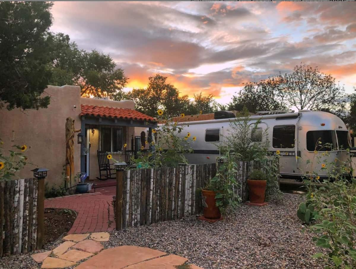 Sunset at Dreamy Airstream Digs in the Heart of Nob Hill