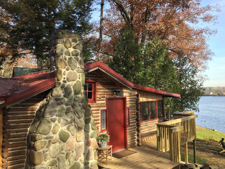 Exterior of Little Log Cabin on the Big Muskegon River