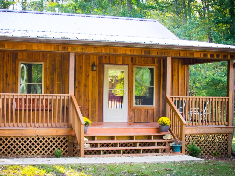 The Cabin at Dry Hollow Farm