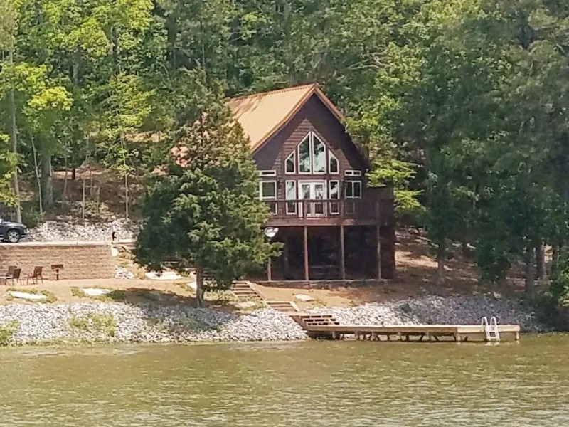 Water View - Beautiful New Lake Cabin