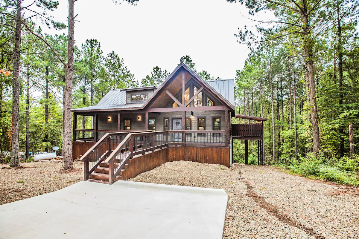 Elegant Couples Cabin