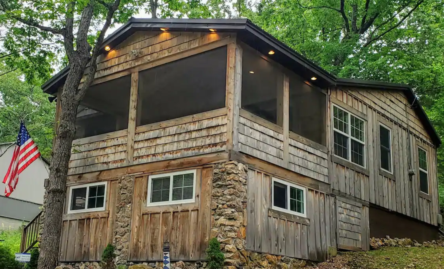 Cozy Cabin on the Lake