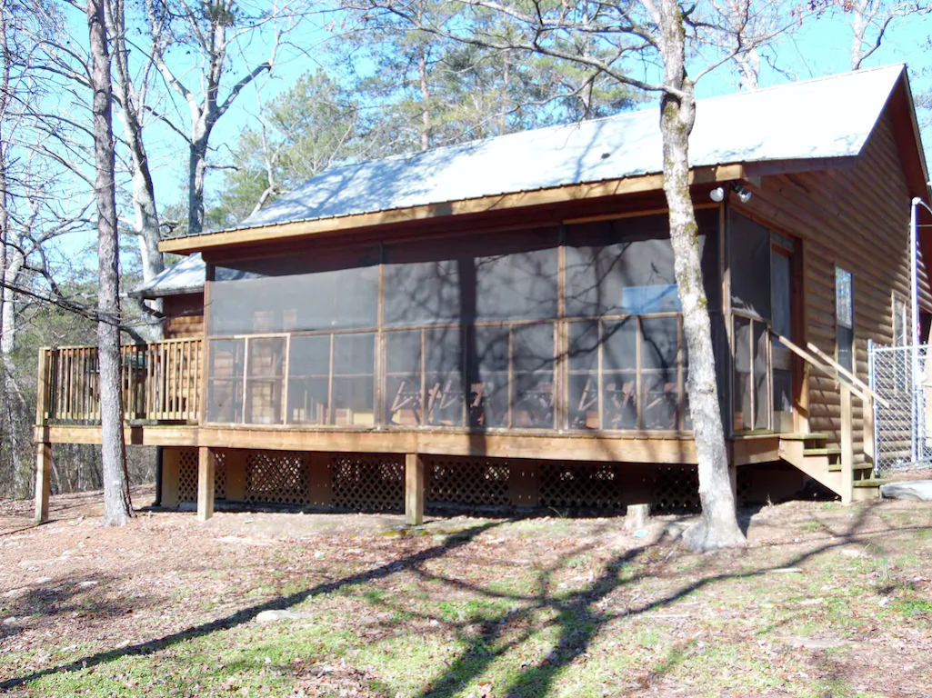 Family-Friendly Cabin by Noccalula Falls