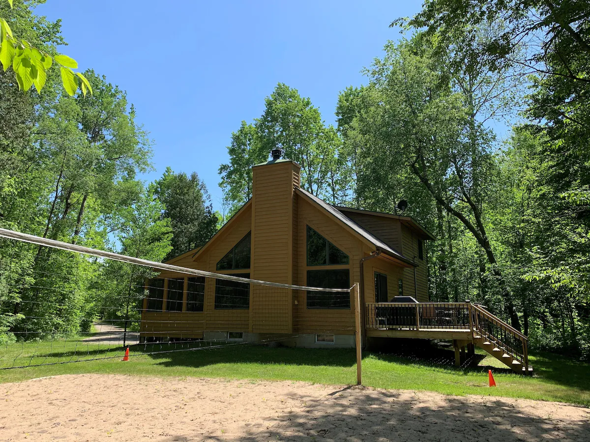 Beautiful Betsie River Cabin