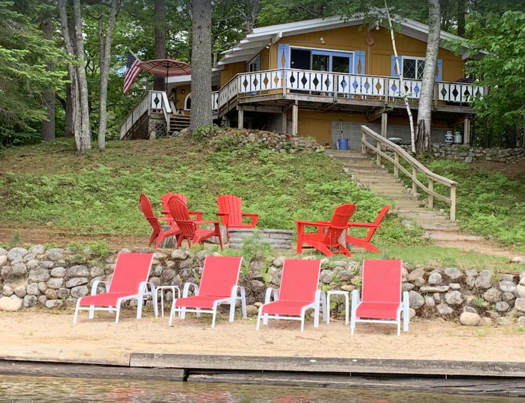 Lakefront Chalet in the White Mountains