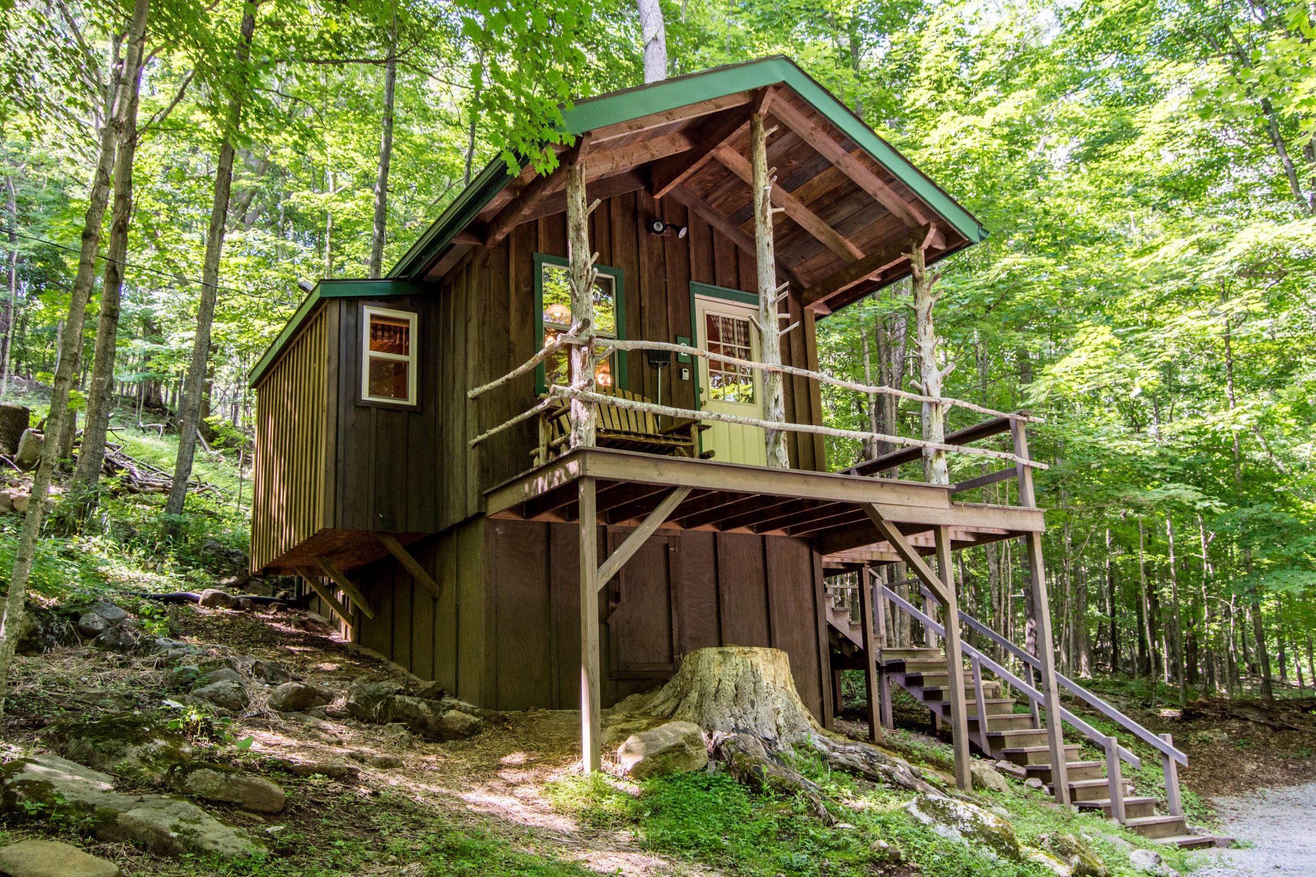 Charming Glamping Cabin - Riverton, West Virginia