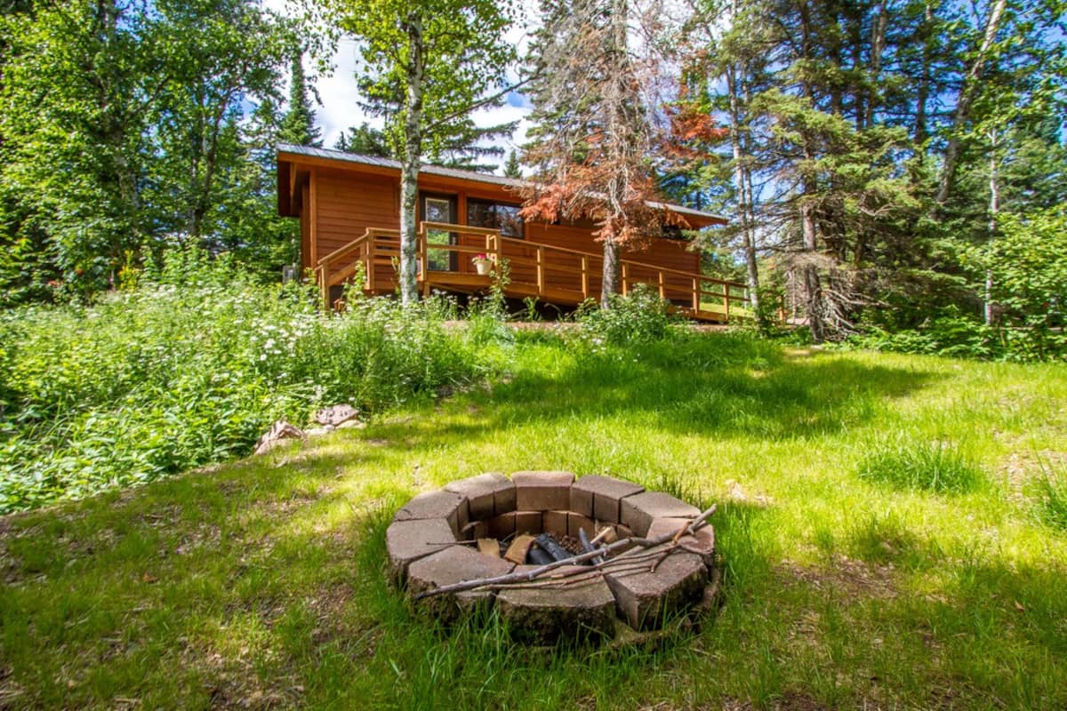 Tiny Home on Lake Superior's North Shore - Tofte, Minnesota