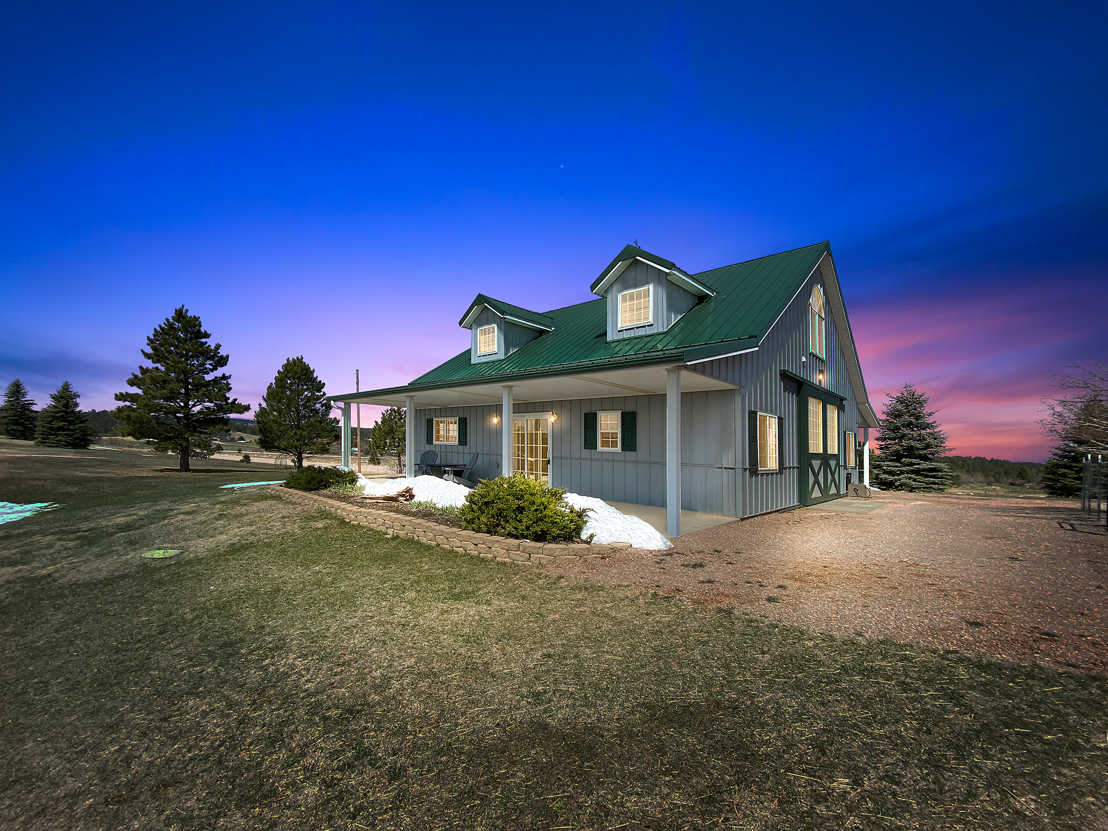 Unique Barn Stay Close to The Hill's - Rapid City, South Dakota