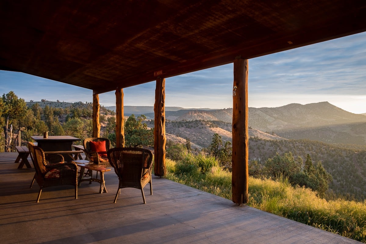 Incredible Cabin Overlooking Lake