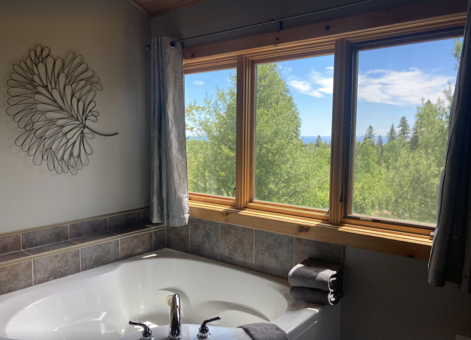 Master Bedroom Jacuzzi at Lutsen Log Lodge