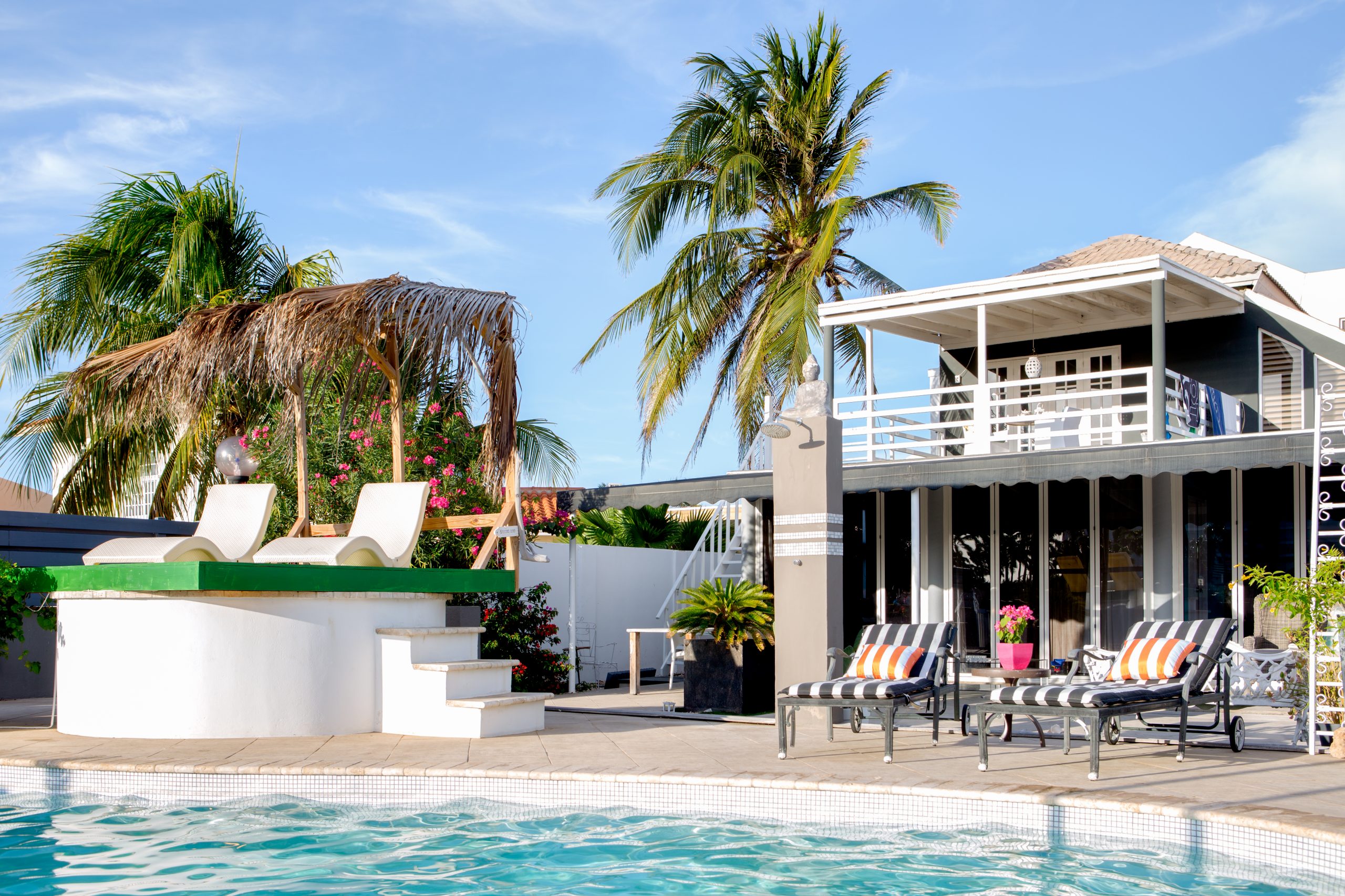 Pool Suite with Kitchen, Walk to Beach