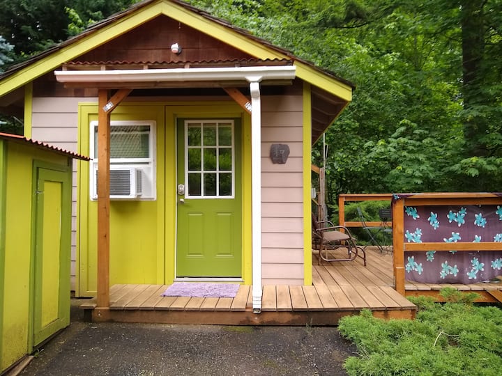 How cute and colorful is this tiny house?