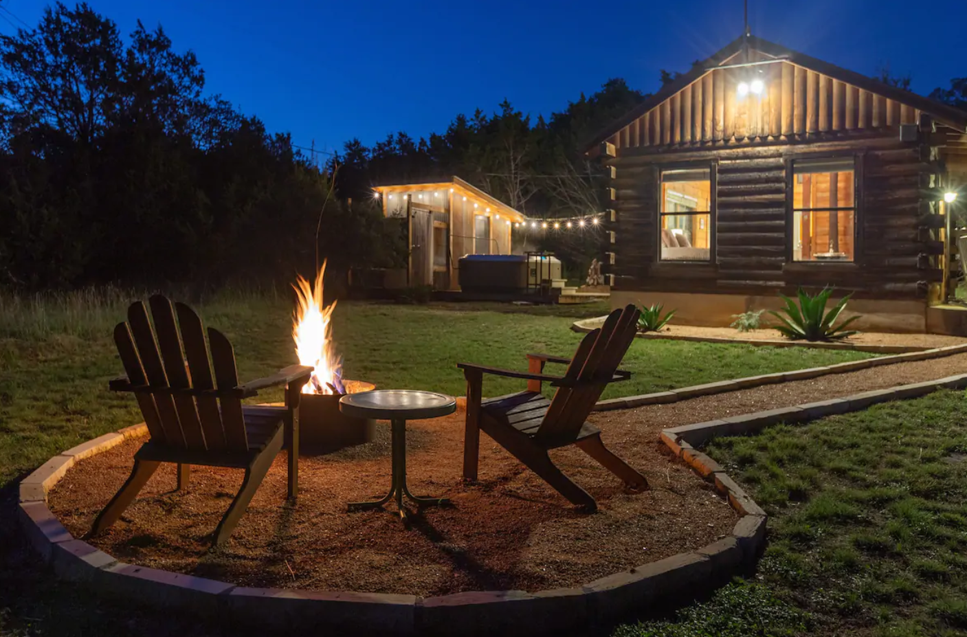 Romantic Log Cabin on Smith Creek