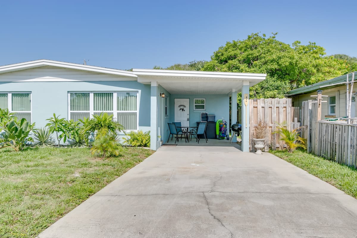 A home and yard so close to the beach