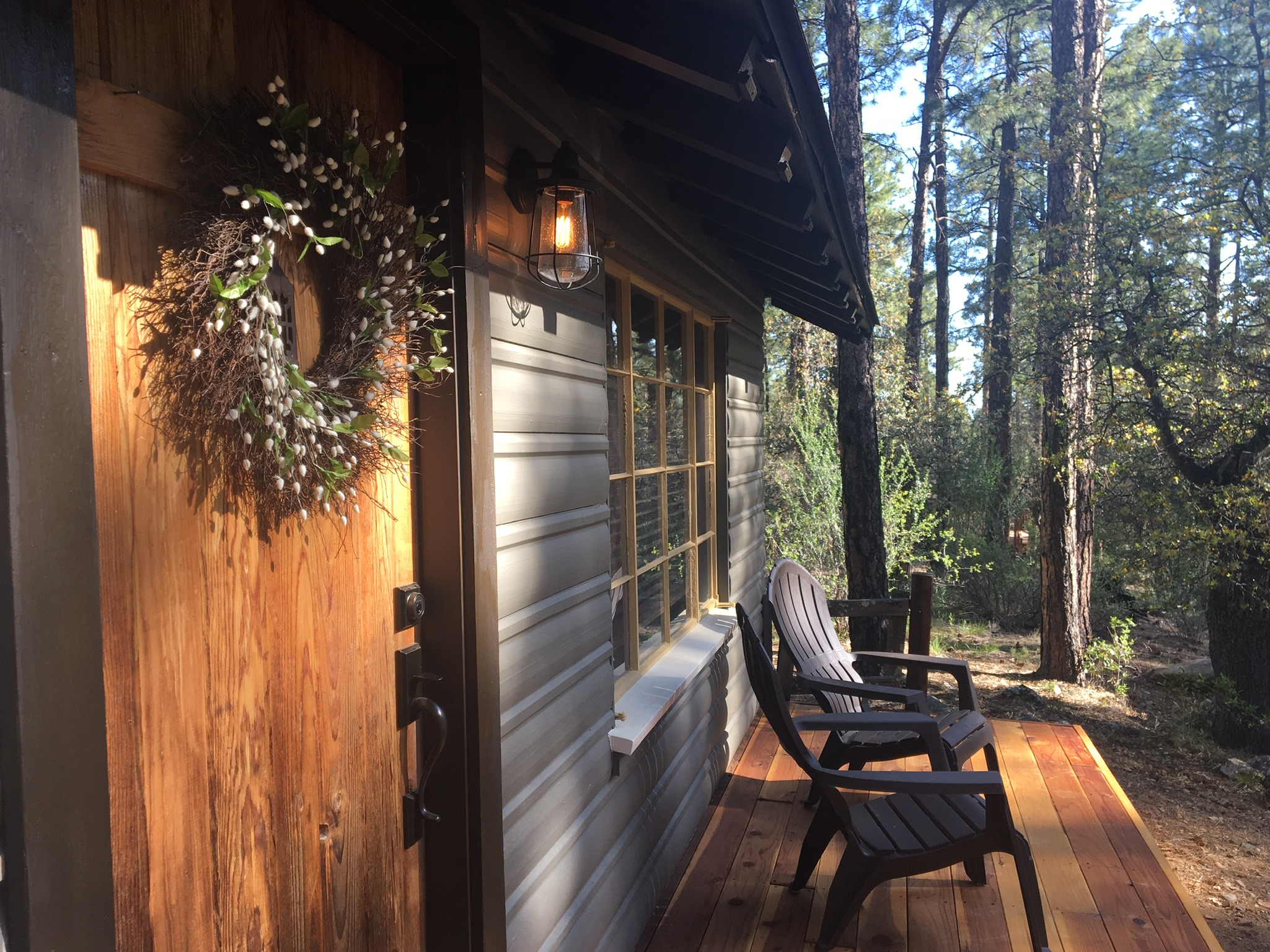 Charming Cabin near Historic Downtown Square