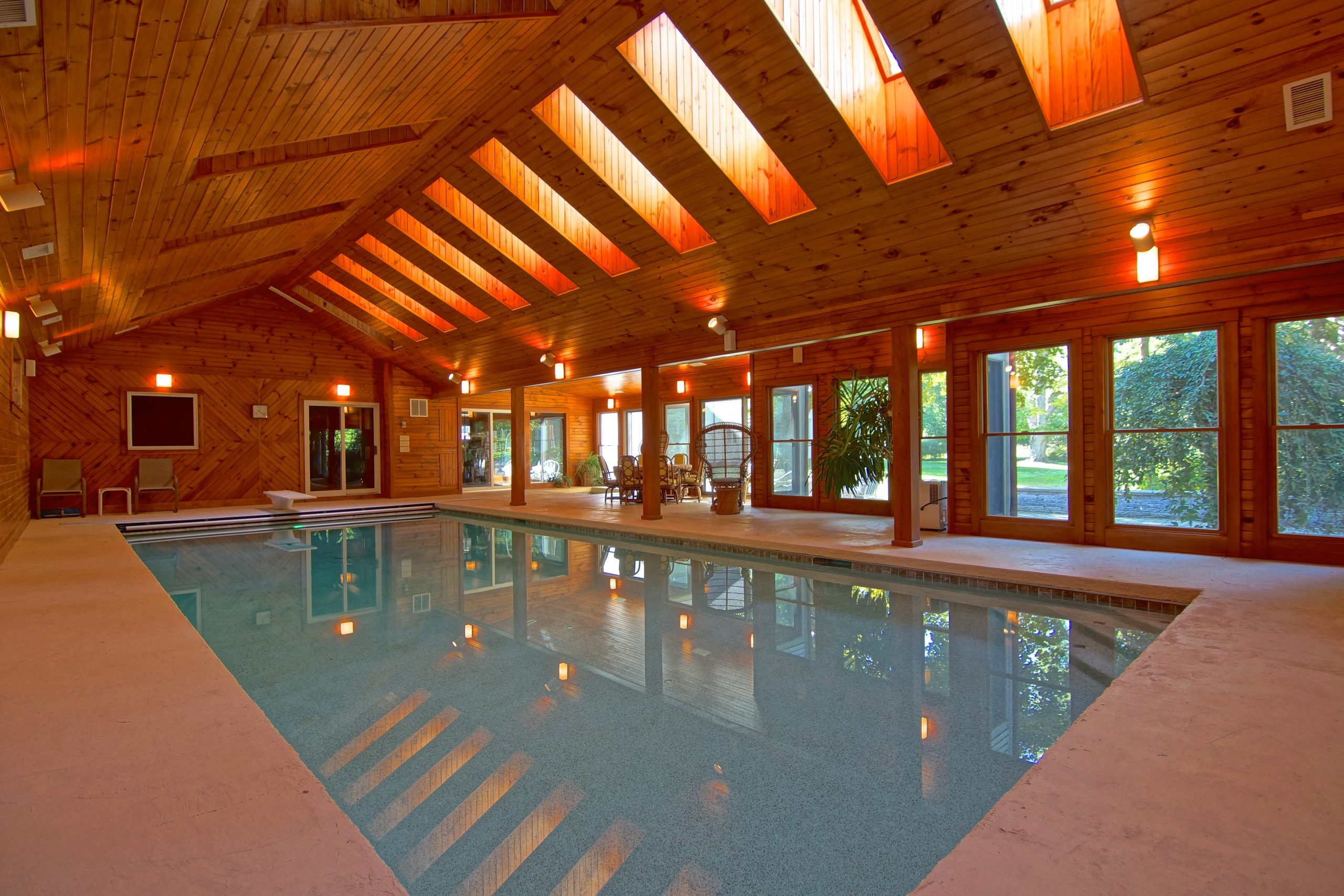 Indoor swimming pool, 2 miles from ocean