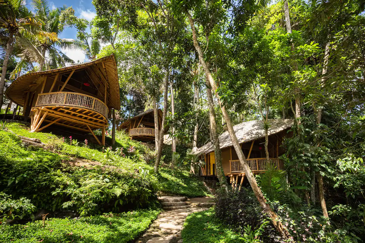 Bamboo Turtle Cabin River View, 5 Kilometers to Ubud Center